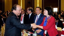 Thủ tướng Chính phủ Nguyễn Xuân Phúc dự và chỉ đạo hội nghị.