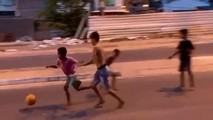 'Siêu phẩm' bóng đá đường phố: hơn 2 triệu views chỉ sau 7 tiếng