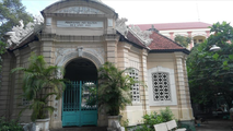 Lăng mộ độc đáo của nhà báo Trương Vĩnh Ký.