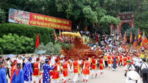 Lễ rước kiệu tại lễ hội Đền Hùng