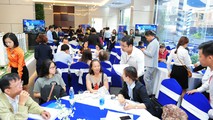 Căn hộ tầm trung tiếp tục giữ "ngôi vương"