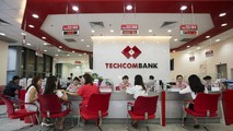 "25 năm gắn kết yêu thương – Trao ngàn quà tặng" cùng Techcombank