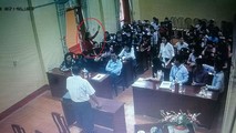 Cán bộ Trường Mầm non Bình Minh có ý kiến về những bất thường trong buổi lấy phiếu tín nhiệm (ảnh cắt từ clip)