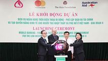 Các đại biểu bấm nút khởi động Dự án giai đoạn II