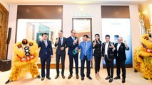 'Vua hàng hiệu' Johnathan Hạnh Nguyễn khai trương cửa hàng Rolex tại Tràng Tiền Plaza