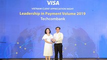 Techcombank đứng đầu thị trường về doanh số thanh toán qua thẻ Visa