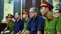 Phạm Công Danh trong một phiên tòa với Trầm Bê. Ảnh Ngọc Dương