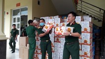 72.000 sản phẩm Trà Thanh Nhiệt Dr Thanh tiếp tục tiếp sức đồng bào, chiến sĩ tại Quân khu 5 và Quân khu 7