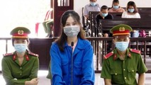 Ăn cơm chậm, bé trai 2 tuổi bị bảo mẫu đánh tử vong