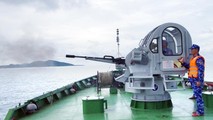 Vùng Cảnh sát biển 1 thực hành bắn pháo trên biển.
