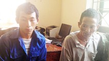 Hai đối tượng người Lào bị bắt giữ khi đang mang thuốc phiện và ma túy tổng hợp vào Việt Nam