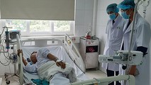 Bệnh nhân Trường đang điều trị tại Khoa Hồi sức chống độc