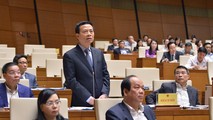 Bộ trưởng Bộ TT&TT Nguyễn Mạnh Hùng cho rằng cần có quy định cụ thể tin nào xấu, độc hại.