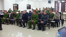 Các bị cáo tại tòa.