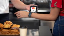 Đã có công nghệ mới cho phép mã hóa chip thanh toán trong các phụ kiện đeo trên người