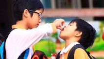 Cảnh “chú lính chì” Thiện Nhân được anh chăm sóc “đốn tim” dân mạng