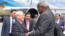 Ông Esteban Lazo Hernández, Ủy viên Bộ Chính trị, Chủ tịch Quốc hội đón Tổng Bí thư Nguyễn Phú Trọng tại Sân bay Quốc tế José Martí. Ảnh: VOV.