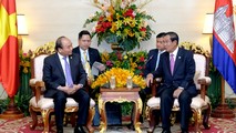 Thủ tướng gặp gỡ Thủ tướng 2 nước Campuchia và Lào