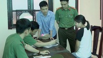 Công an huyện Thọ Xuân làm việc với trường hợp thông tin sai sự thật trên mạng xã hội. Ảnh: Công an tỉnh Thanh Hóa.