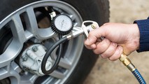 Mẹo tránh nổ lốp khi lái xe giữa trời nóng đỉnh điểm