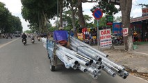 Hôm nay, cảnh sát TP HCM 'tung quân' xử lý xe cũ nát, xe tự chế