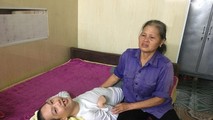 Mẹ con bà Dung trong ngôi nhà nhỏ chưa đầy 20 mét vuông.