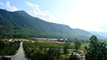 Núi Hoành Sơn không cao nhưng dài và rộng