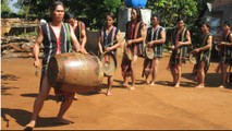 Nghệ nhân Rơ Châm H’Mút, người lưu giữ văn hóa cồng chiêng Tây Nguyên
