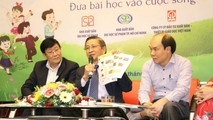 Các Tổng Chủ biên bộ sách “Cánh Diều” lớp 1.