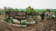 Chùa Cổ Pháp còn gọi là chùa Dặm, nơi nhà sư Lý Khánh Văn nuôi Lý Công Uẩn từ năm lên 3.