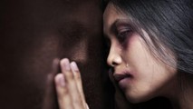 51% phụ nữ bị BLGĐ trong thời Covid từng nghĩ đến tự tử.