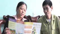 Phụ nữ tham gia tuyên truyền phòng chống bệnh lao.