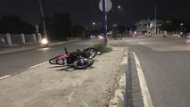 Tin giao thông đến sáng 12/4: Tông dải phân cách, nam thanh niên văng xa bất động; va chạm với xe đầu kéo, 1 thiếu niên tử vong
