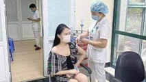 'Hoa khôi' khoe tiêm vaccine không cần đăng ký là sai sự thật