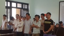 Các bị cáo tại phiên tòa xét xử
