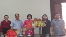 Lãnh đạo tỉnh chúc mừng bà Phạm Thị Minh Huệ, giữ chức vụ Ủy viên, Chủ nhiệm Ủy ban Kiểm tra Tỉnh ủy nhiệm kỳ 2015 - 2020.