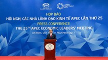 Chủ tịch nước Trần Đại Quang chủ trì họp báo kết thúc Hội nghị các nhà lãnh đạo kinh tế APEC lần thứ 25.