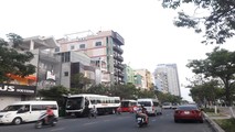 Các cơ sở lưu trú trên đường Trần Hưng Đạo vẫn còn phòng trong dịp lễ