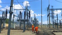 Thi công vệ sinh sứ hotline tại TBA 110kV