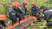 Cứu thanh niên chạy xe máy bị rơi xuống vực sâu 30 mét trên đèo Hải Vân