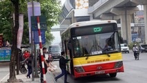 Mức chất lượng của điểm dừng đỗ nhà chờ xe buýt ở thành phố Hà Nội chỉ đạt mức trung bình