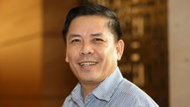 Bộ trưởng Thể từng học tại Liên bang Nga và có bằng Tiến sĩ ngành giao thông đường bộ