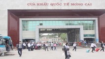 Nhiều đối tượng lợi dụng tình hình dịch bệnh vận chuyển lậu hàng nghìn hộp khẩu trang qua đường biên để bán trục lợi. Ảnh minh họa