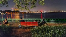 Chiếm dụng ghế đá công cộng trên đường Thanh Niên làm của riêng