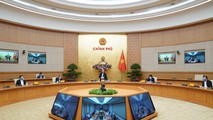Thủ tướng Nguyễn Xuân Phúc chủ trì cuộc họp Thường trực Chính phủ về tình hình dịch COVID-19 chiều 30/3. Ảnh: VGP