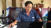 Ông Hoàng Quý cung cấp chứng cứ cho phóng viên