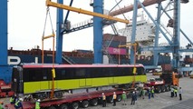 Đoàn tàu đường sắt đô thị số 3 Nhổn-ga Hà Nội đang được vận chuyển về khu Depot Nhổn. (Ảnh: MRB cung cấp)