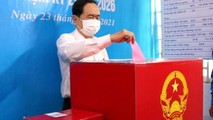 Phó Chủ tịch Thường trực Quốc hội Trần Thanh Mẫn bỏ phiếu bầu cử tại Cần Thơ