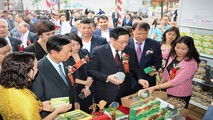 Một gian hàng tham gia Tuần lễ giới thiệu nông, thủy sản Hòa Bình