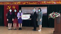 1 tỷ đồng đã được PNJ dành tặng cho phụ nữ các tỉnh vùng dịch, tiếp thêm năng lượng để họ tiếp tục cuộc chiến